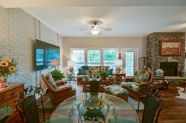 1425 Bartlett Hollow Rd, Petersburg, TN 37144