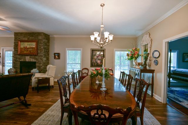 1425 Bartlett Hollow Rd, Petersburg, TN 37144