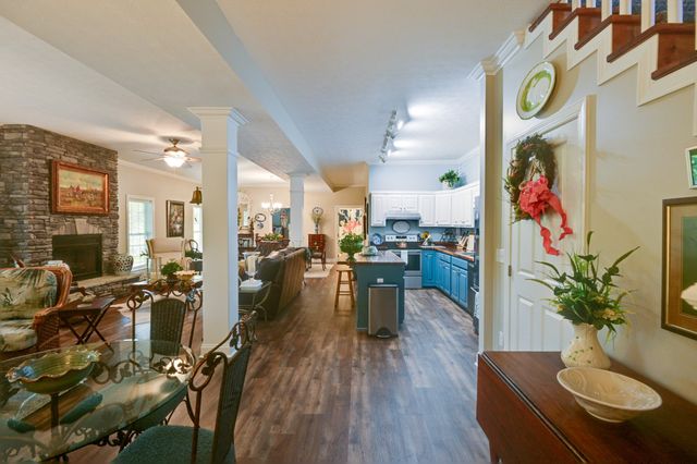 1425 Bartlett Hollow Rd, Petersburg, TN 37144