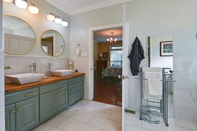 1425 Bartlett Hollow Rd, Petersburg, TN 37144