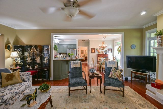 1425 Bartlett Hollow Rd, Petersburg, TN 37144