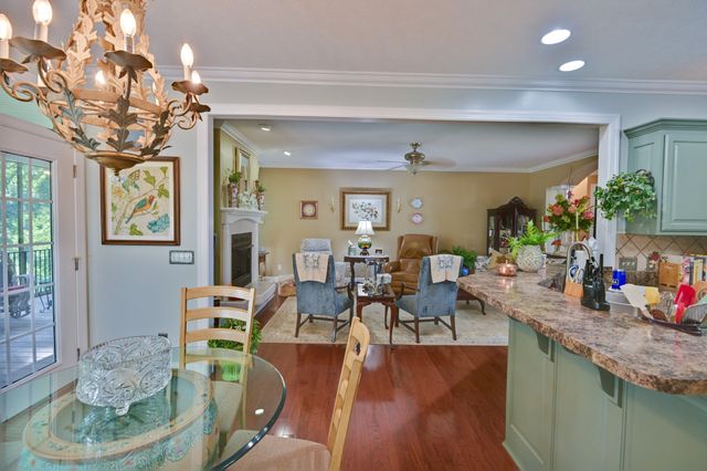 1425 Bartlett Hollow Rd, Petersburg, TN 37144