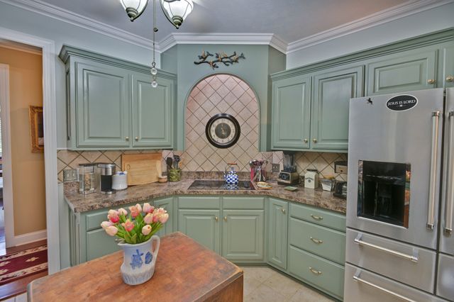 1425 Bartlett Hollow Rd, Petersburg, TN 37144