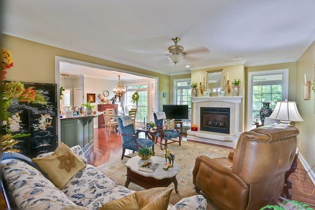 1425 Bartlett Hollow Rd, Petersburg, TN 37144