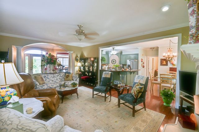 1425 Bartlett Hollow Rd, Petersburg, TN 37144