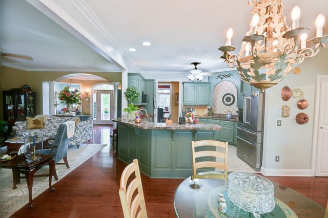 1425 Bartlett Hollow Rd, Petersburg, TN 37144