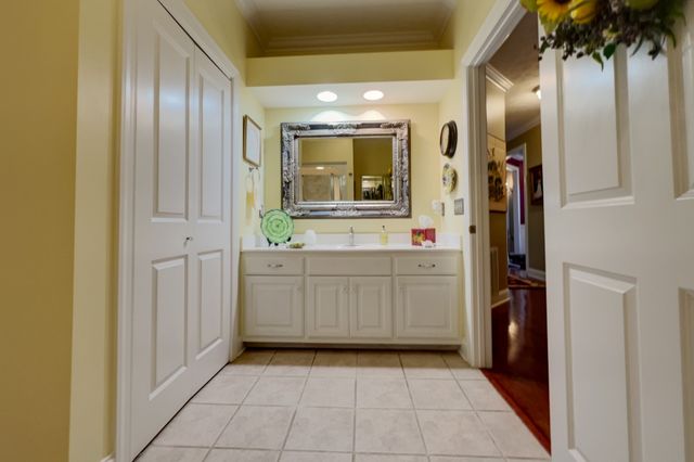 1425 Bartlett Hollow Rd, Petersburg, TN 37144