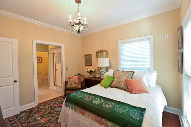 1425 Bartlett Hollow Rd, Petersburg, TN 37144