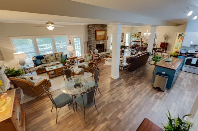 1425 Bartlett Hollow Rd, Petersburg, TN 37144