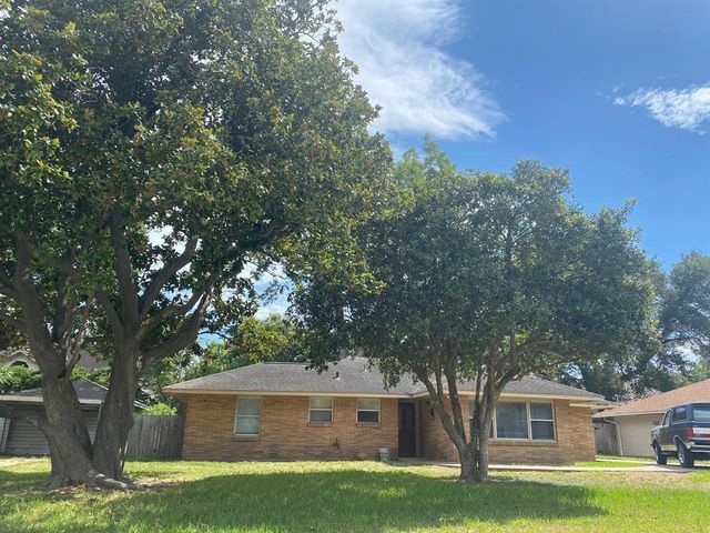 8913 Bace Drive, Houston, TX 77055