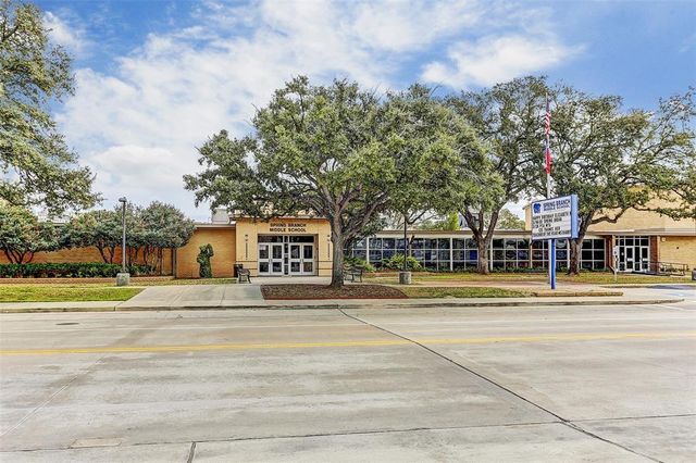 8913 Bace Drive, Houston, TX 77055