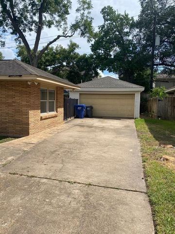 8913 Bace Drive, Houston, TX 77055