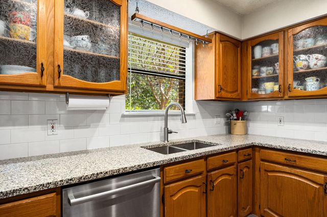 17509 Klamath Falls DR, Round Rock, TX 78681