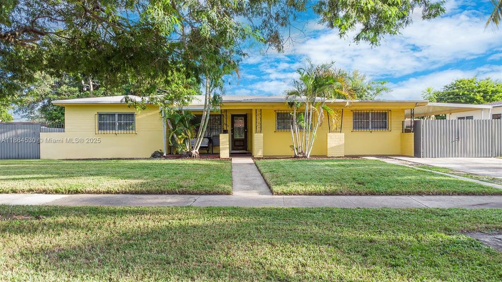 1220 NW 88th St, Miami, FL 33147
