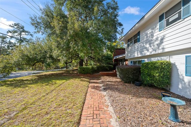 2238 NW 16TH AVENUE, Gainesville, FL 32605