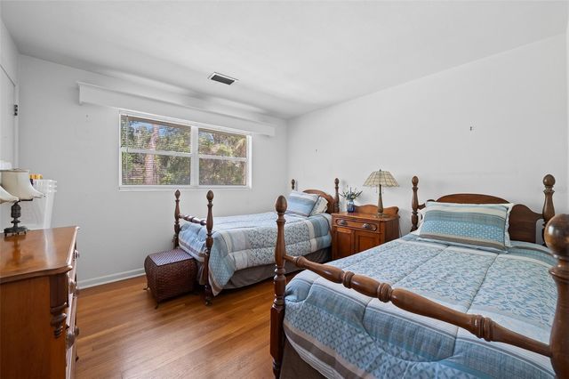 2238 NW 16TH AVENUE, Gainesville, FL 32605