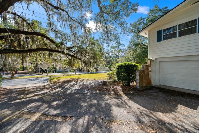 2238 NW 16TH AVENUE, Gainesville, FL 32605