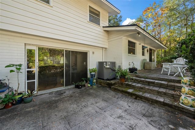 2238 NW 16TH AVENUE, Gainesville, FL 32605