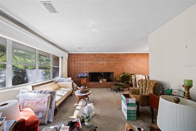 2238 NW 16TH AVENUE, Gainesville, FL 32605