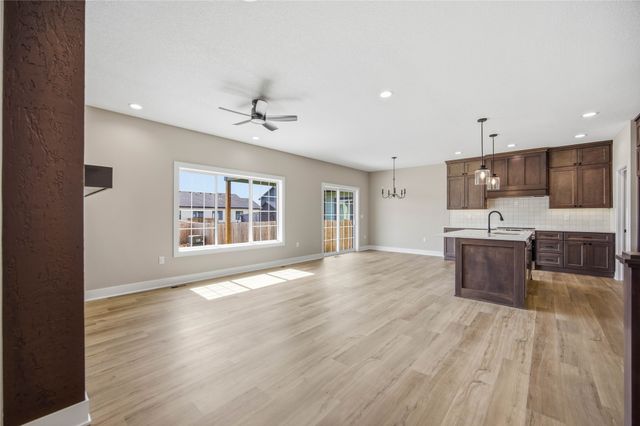 411 SW 16th Street, Ankeny, IA 50023