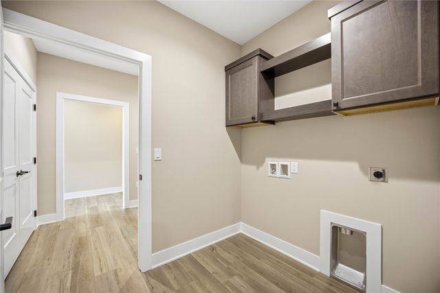 411 SW 16th Street, Ankeny, IA 50023