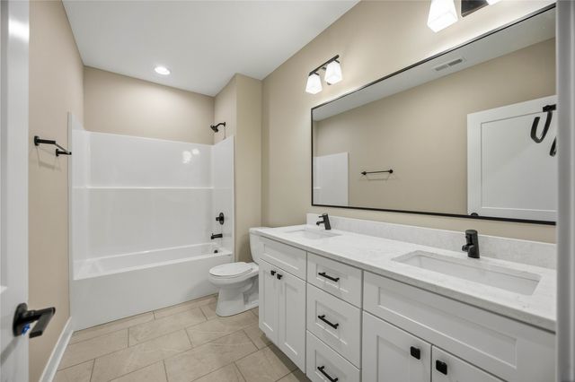 411 SW 16th Street, Ankeny, IA 50023