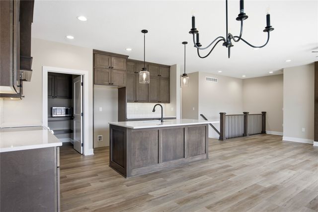 411 SW 16th Street, Ankeny, IA 50023