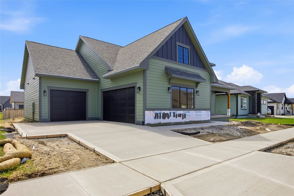 411 SW 16th Street, Ankeny, IA 50023