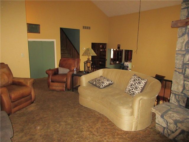 396 County Road 241, Eureka Springs, AR 72632