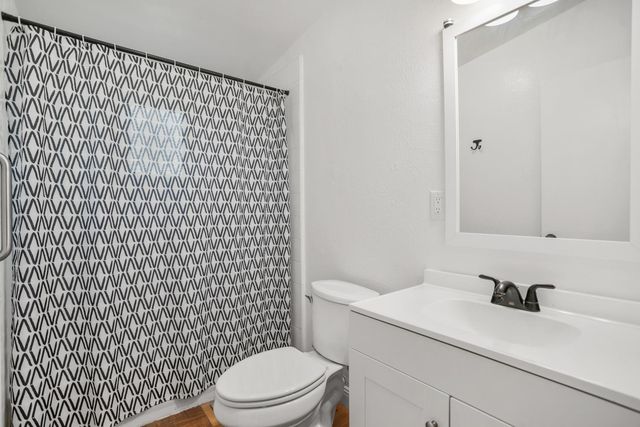 7563 Chula Vista Dr, Citrus Heights, CA 95610