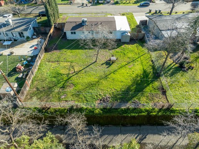 7563 Chula Vista Dr, Citrus Heights, CA 95610