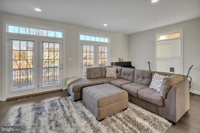 2918 MIDDLEHAM CT, Hanover, MD 21076