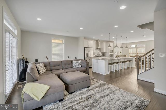 2918 MIDDLEHAM CT, Hanover, MD 21076