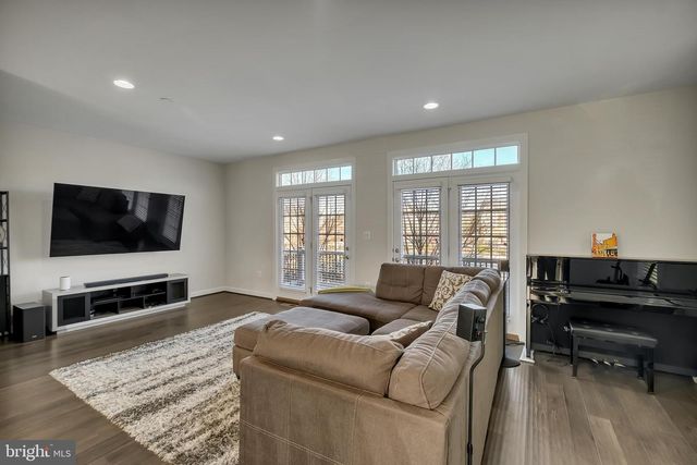 2918 MIDDLEHAM CT, Hanover, MD 21076