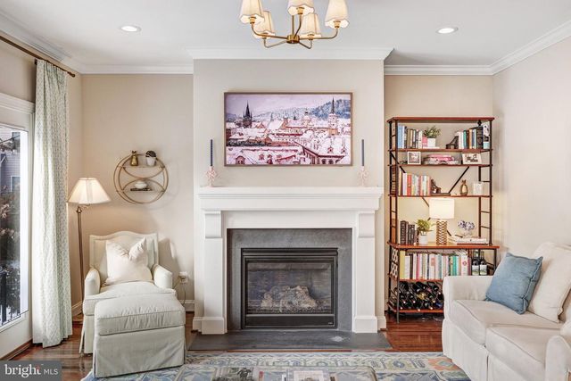 8028 WELLINGTON RD, Alexandria, VA 22308