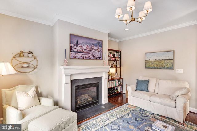 8028 WELLINGTON RD, Alexandria, VA 22308