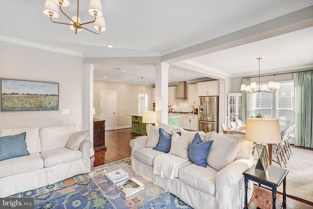 8028 WELLINGTON RD, Alexandria, VA 22308