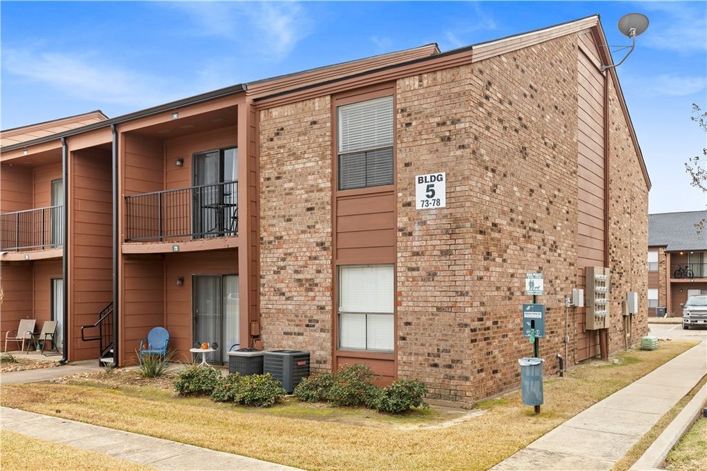 904 University Oaks Boulevard 73, College Station, TX 77840 — photo 2