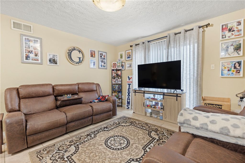 904 University Oaks Boulevard 73, College Station, TX 77840 — photo 5