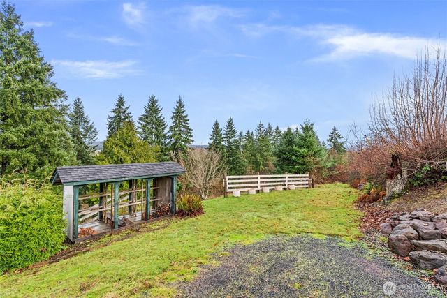 3321 Cooks Hill Rd, Centralia, WA 98531