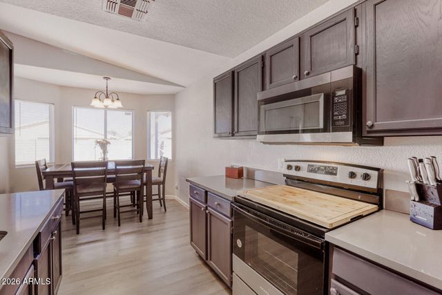 10202 N 87TH Avenue, Peoria, AZ 85345