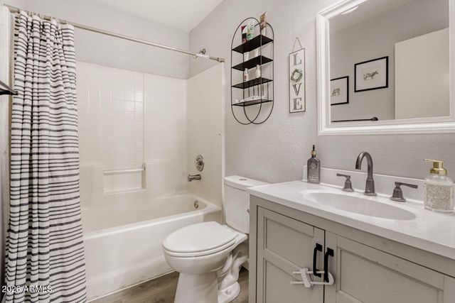 10202 N 87TH Avenue, Peoria, AZ 85345