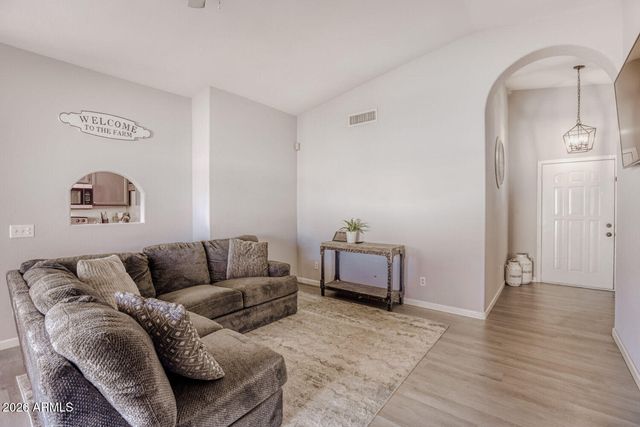 10202 N 87TH Avenue, Peoria, AZ 85345