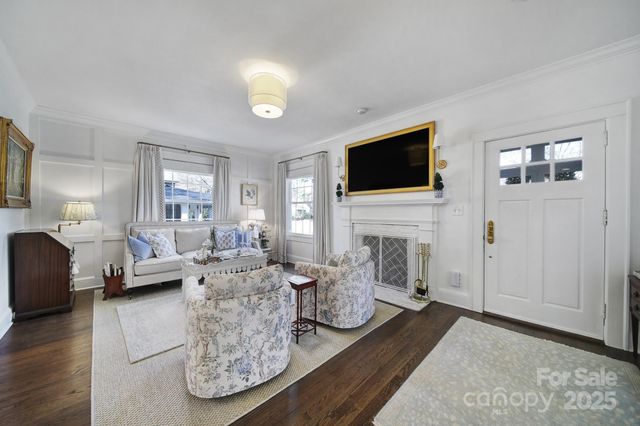 2336 Bay Street, Charlotte, NC 28205