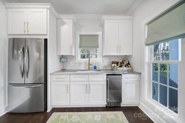 2336 Bay Street, Charlotte, NC 28205