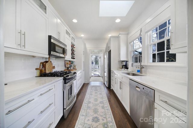 2336 Bay Street, Charlotte, NC 28205