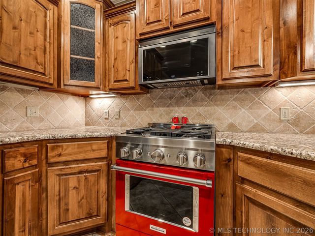 1204 W Fargo Lane, Broken Arrow, OK 74012