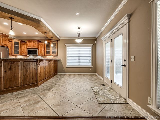 1204 W Fargo Lane, Broken Arrow, OK 74012