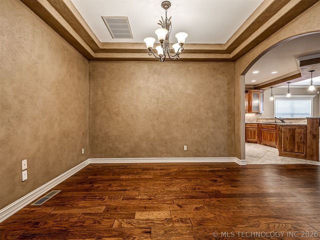 1204 W Fargo Lane, Broken Arrow, OK 74012