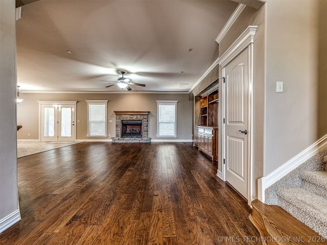 1204 W Fargo Lane, Broken Arrow, OK 74012